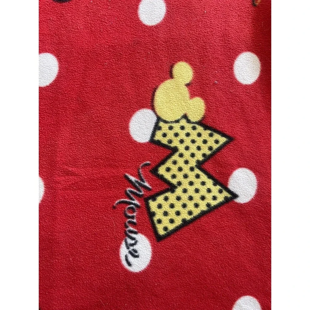 Disney Minnie Mouse Blanket  58 in x 66 in, Red Disney Fleece Bedroom